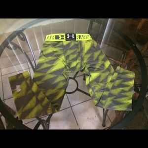 ♻️Under Armour Novelty Cold Gear boy leggings